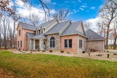 2658 E 1559th Rd, Ottawa, IL 61350