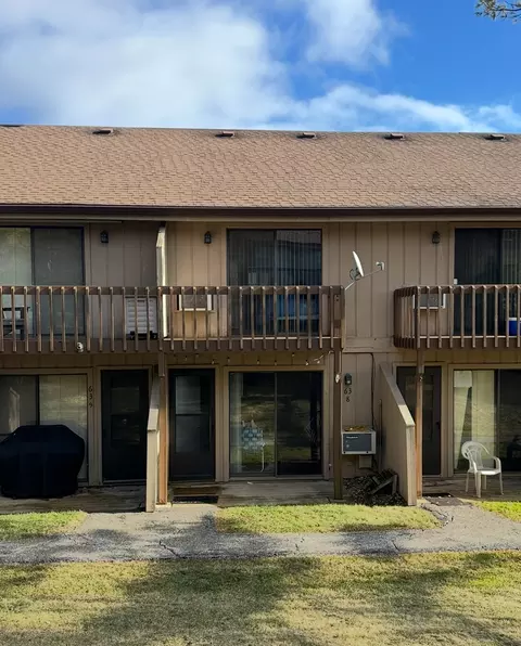63 Aspen Colony #8, Fox Lake, IL 60020