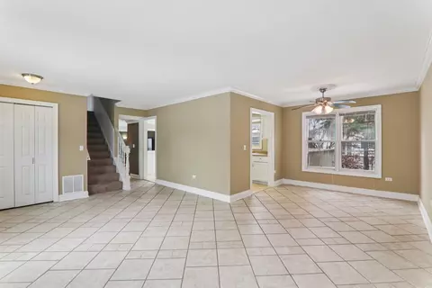 237 Commonwealth Dr, Bolingbrook, IL 60440 photo 8
