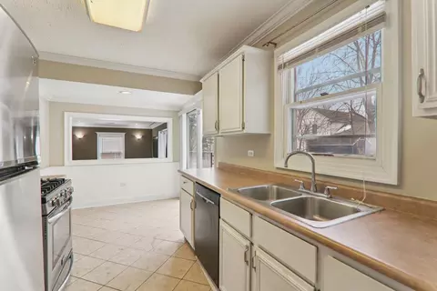 237 Commonwealth Dr, Bolingbrook, IL 60440 photo 15