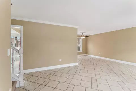 237 Commonwealth Dr, Bolingbrook, IL 60440 photo 10
