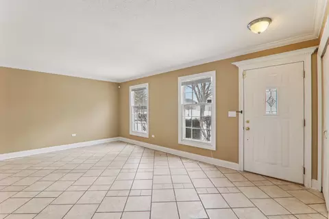 237 Commonwealth Dr, Bolingbrook, IL 60440 photo 7