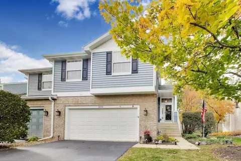 6648 Weather Hill Dr, Willowbrook, IL 60527
