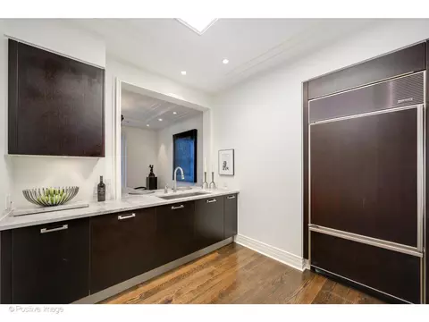 159 E Walton Pl #7G, Chicago, IL 60611 photo 18
