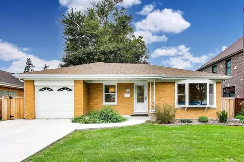 832 N Delphia Ave, Park Ridge, IL 60068