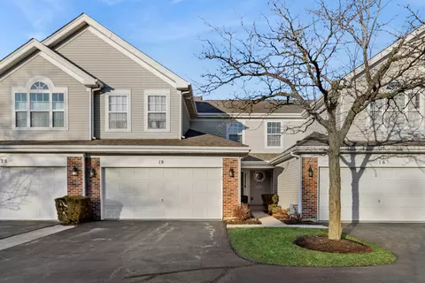 18 Peach Tree Ct, Algonquin, IL 60102