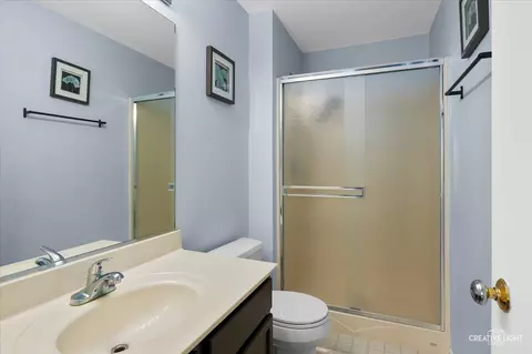 Bath - 1713 Burshire Dr, Plainfield, IL 60586 photo 2 of 3