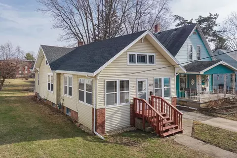 508 N School St, Normal, IL 61761 photo 2
