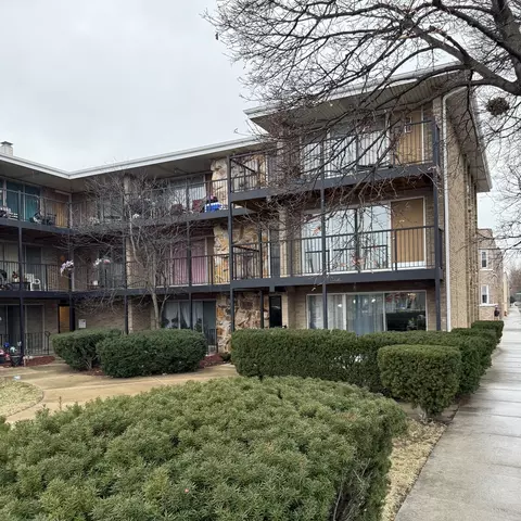 5300 S Kedzie Ave #201, Chicago, IL 60632