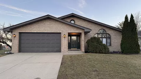 253 E 165th St, South Holland, IL 60473