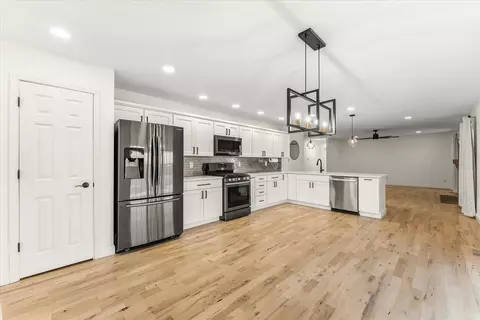 Kitchen - 426 E Newton St, Mansfield, IL 61854 photo 3 of 6