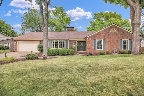 13 Lincolnshire Ave, Danville, IL 61832