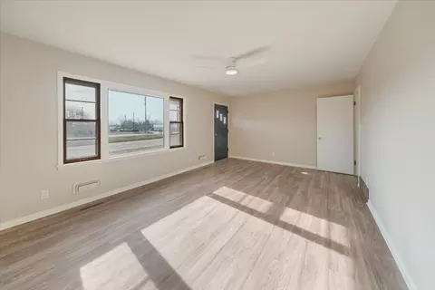 Living - 306 E Cedar St, Le Roy, IL 61752 photo 2 of 2