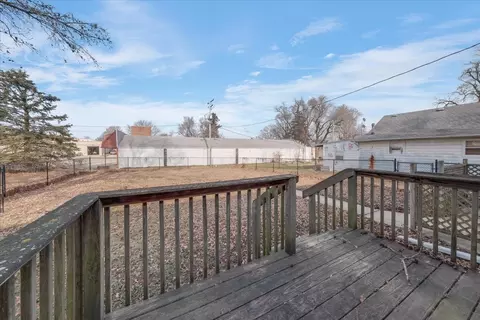 Exterior - 306 E Cedar St, Le Roy, IL 61752 photo 1 of 4