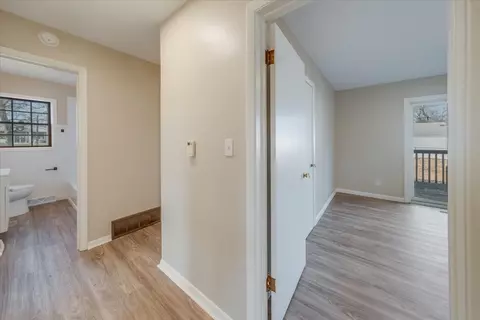 Entry Way - 306 E Cedar St, Le Roy, IL 61752 photo 2 of 4