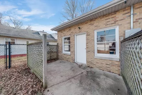 Exterior - 306 E Cedar St, Le Roy, IL 61752 photo 2 of 4