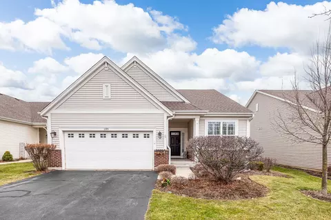 1193 Heathrow Ln, Aurora, IL 60502