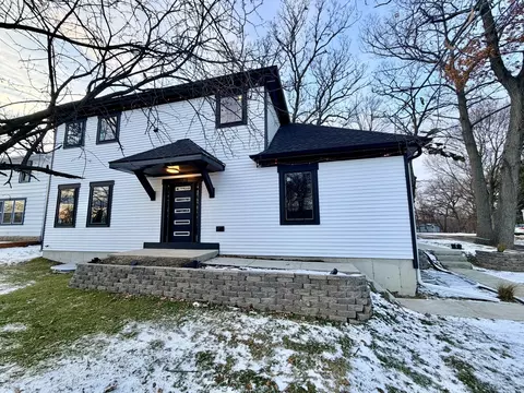 1480 Raymond Street Raymond St, South Elgin, IL 60177