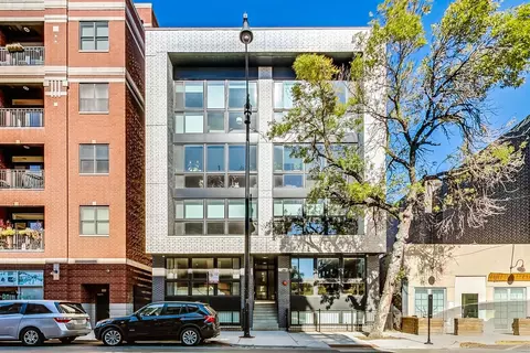 2730 W Armitage Ave #1W, Chicago, IL 60647