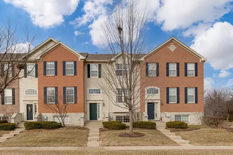 720 Thornbury Rd, Bartlett, IL 60103