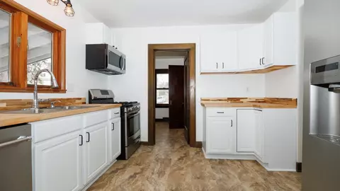 Kitchen - 611 E Olive St, Bloomington, IL 61701 photo 2 of 4