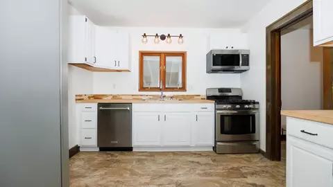 Kitchen - 611 E Olive St, Bloomington, IL 61701 photo 1 of 4
