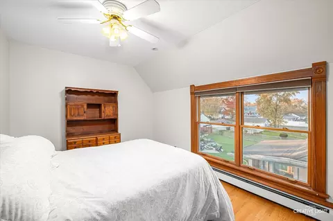 Bedroom - 4214 Deyo Ave, Brookfield, IL 60513 photo 3 of 5