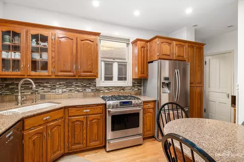 Kitchen - 4214 Deyo Ave, Brookfield, IL 60513 photo 1 of 2