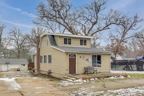 3114 Shady Dr, Wonder Lake, IL 60097