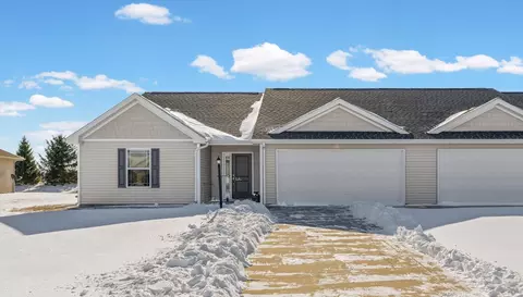 610 Sedgegrass Dr, Champaign, IL 61822