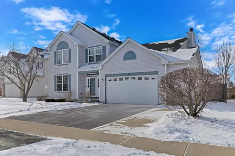 90 N Inverness Ct, Round Lake, IL 60073