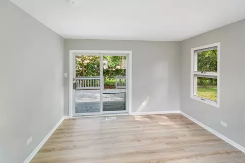 Living - 3809 215th St, Matteson, IL 60443 photo 6 of 6