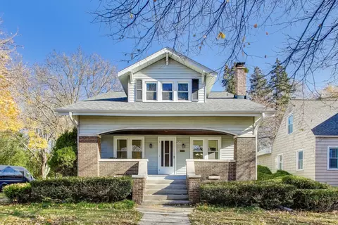 201 S Mitchell Ave, Arlington Heights, IL 60005