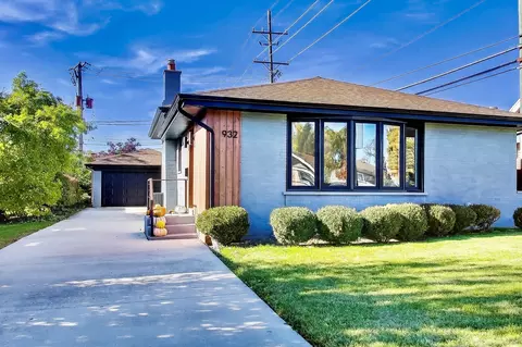 932 N Knight Ave, Park Ridge, IL 60068