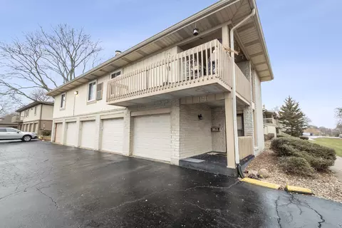 15721 Orlan Brook Dr #90, Orland Park, IL 60462