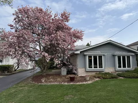 3068 Hickory Rd, Homewood, IL 60430