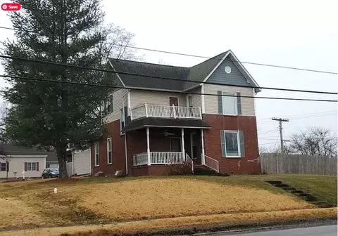 604 W Water St, Pinckneyville, IL 62274