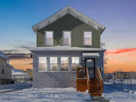 612 S 3rd Ave, Maywood, IL 60153