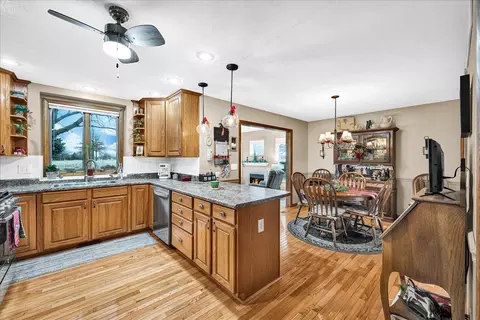 Kitchen - 717 Thistlewood Cc Ct, Normal, IL 61761 photo 2 of 4