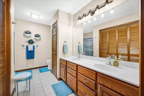 Bath - 717 Thistlewood Cc Ct, Normal, IL 61761 photo 1 of 4