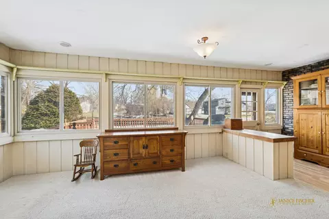 Exterior - 1402 N Millstream Dr, Mchenry, IL 60050 photo 2 of 3