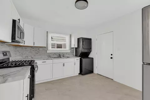 Kitchen - 1032 W 103rd Pl, Chicago, IL 60643 photo 2 of 3