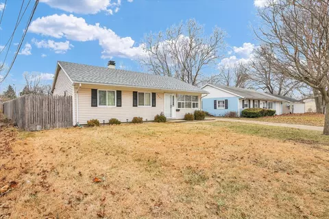1905 Cynthia Dr, Champaign, IL 61821