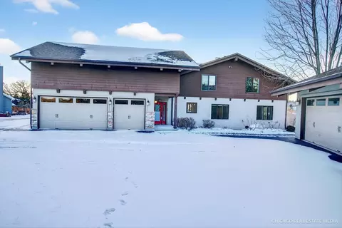 6509 Oak Hill Dr, Richmond, IL 60071