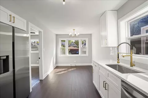 Kitchen - 547 E 89th Pl, Chicago, IL 60619 photo 2 of 5