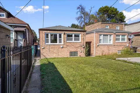 Exterior - 547 E 89th Pl, Chicago, IL 60619 photo 3 of 4