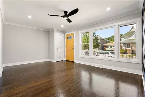 Living - 547 E 89th Pl, Chicago, IL 60619 photo 2 of 3