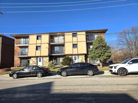 6914 W Crandall Ave #2M, Worth, IL 60482