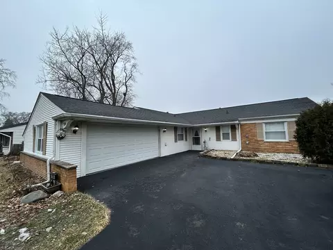 124 Seabury Rd, Bolingbrook, IL 60440