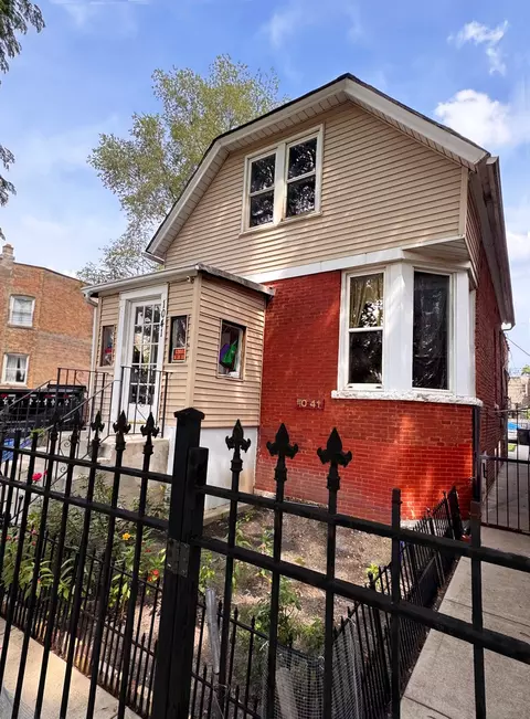 1041 N Ridgeway Ave, Chicago, IL 60651